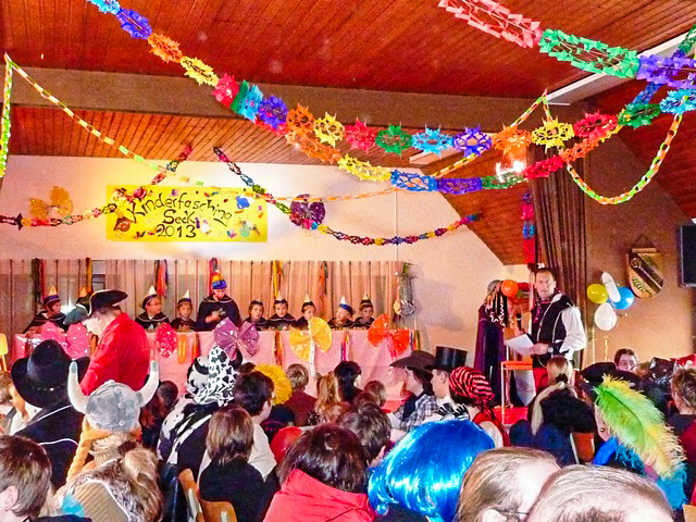 Seit 15 Jahren ehrenamtliche Organisation und Moderation des Kinderkarnevals in Seck